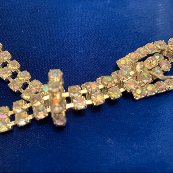 Genuine Aurora Borealis vintage absolutely stunning buckle belt and necklace - Picture 7 of 8